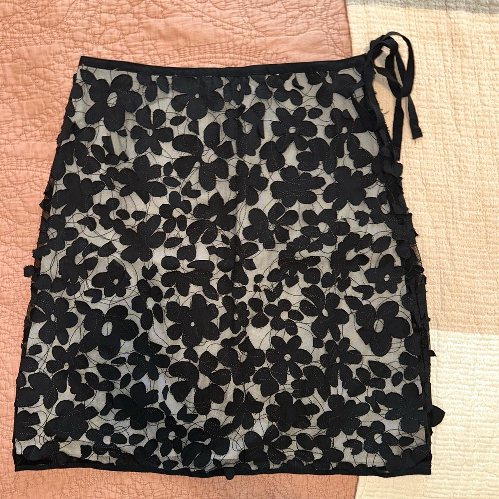 Max Studio Black Floral Skirt Size 6